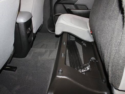 Used 2020 Chevrolet Colorado LT image 10