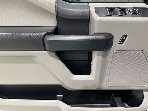 Used 2022 Ford F250 XL w/ Power Equipment Group image 16