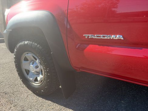 Used 2014 Toyota Tacoma 4x4 Double Cab w/ Convenience Package image 12