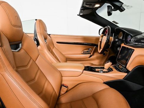 Used 2018 Maserati GranTurismo Sport image 23