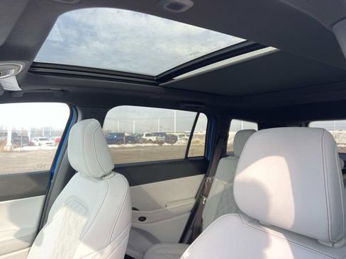 New 2026 Jeep Cherokee Overland image 13