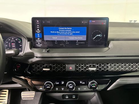 Used 2023 Honda Accord Sport image 15