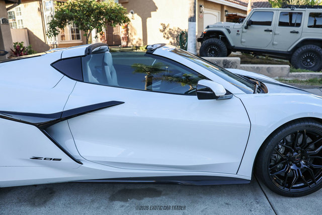 Used 2025 Chevrolet Corvette Z06 w/ Z07 Performance Package RWD image 78