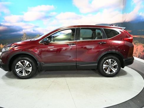 Used 2018 Honda CR-V LX image 5