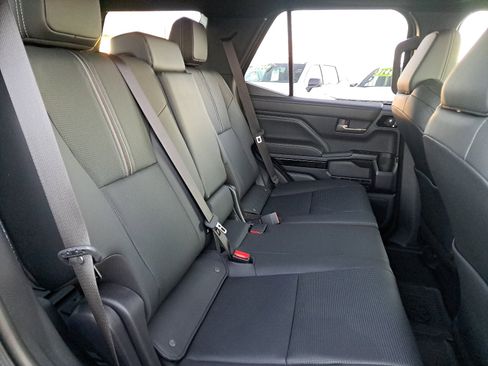 New 2025 Toyota 4Runner Limited image 28