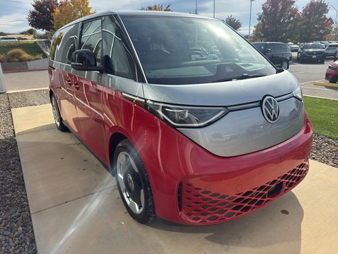 New 2025 Volkswagen ID. Buzz Pro S Plus image 3