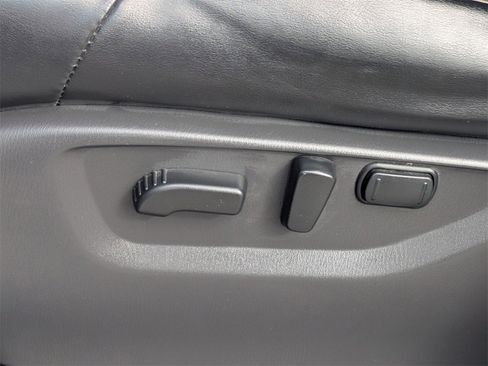 Used 2023 Nissan Armada Platinum w/ Captain's Chairs Package image 23