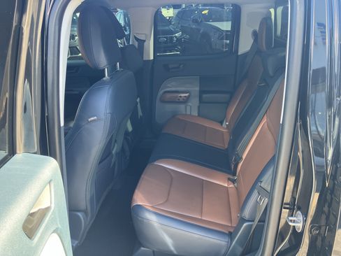 Certified 2023 Ford Maverick Lariat w/ Equipment Group 500A Standard AWD/4WD image 19