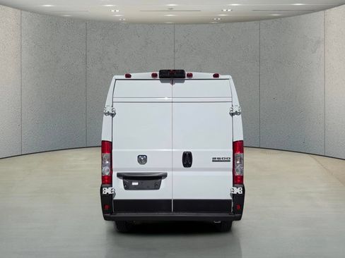 Used 2024 RAM ProMaster 2500 w/ Convenience Group FWD image 6