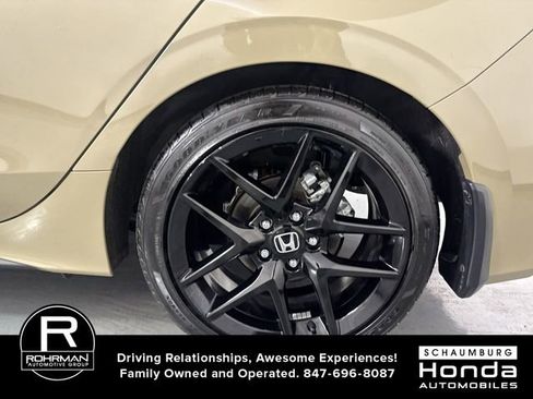 Used 2025 Honda Civic Sport image 6