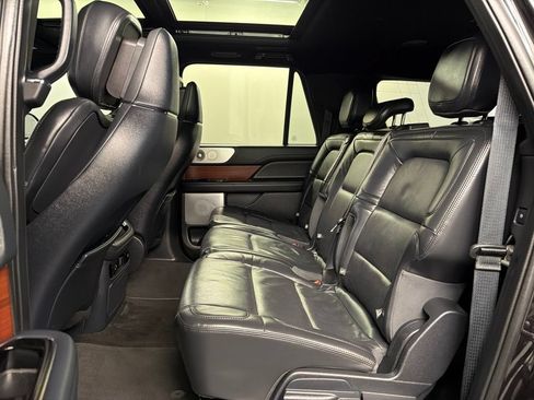 Used 2022 Lincoln Navigator L Reserve AWD/4WD image 35