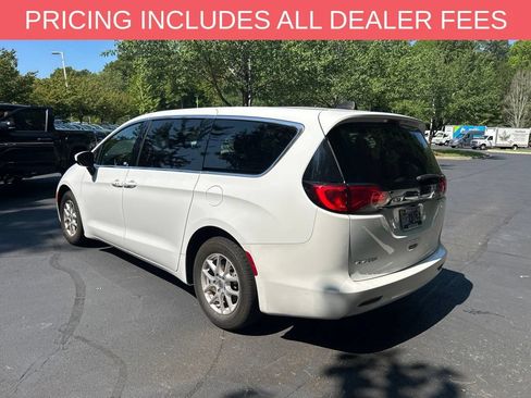 Used 2023 Chrysler Voyager LX FWD image 6