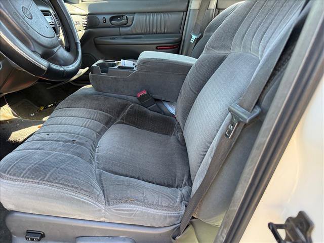 Used 2002 Buick Century Custom w/ Custom Premium Pkg FWD image 4