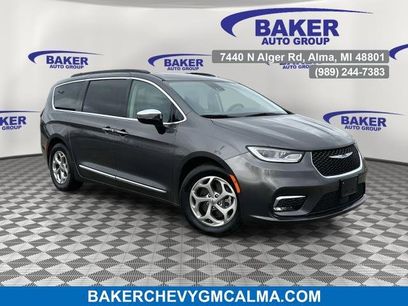 Used 2023 Chrysler Pacifica Limited