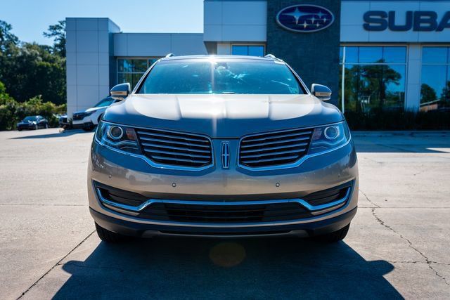 Used 2016 Lincoln MKX Reserve w/ Technology Package FWD image 12