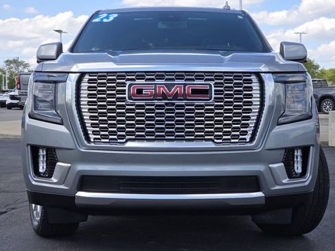 Used 2023 GMC Yukon Denali w/ LPO, Floor Liner Package AWD/4WD image 20