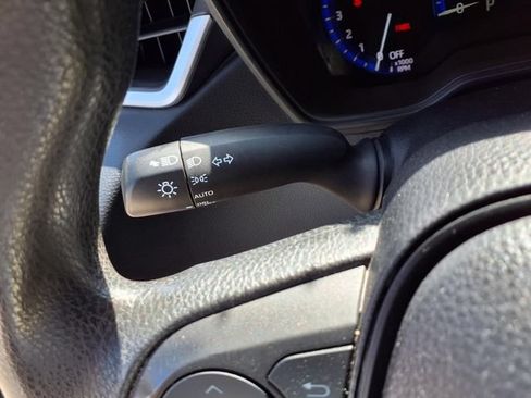 Used 2022 Toyota Corolla LE FWD image 10