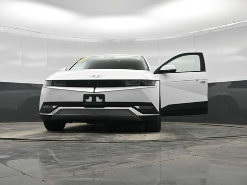 Used 2022 Hyundai Ioniq 5 SE w/ Cargo Package image 31