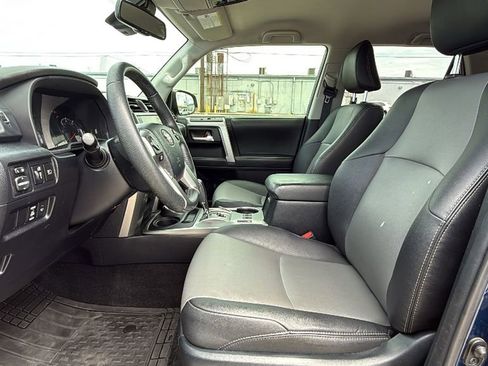 Used 2022 Toyota 4Runner SR5 Premium AWD/4WD image 10