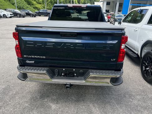 Used 2023 Chevrolet Silverado 1500 LT AWD/4WD image 4