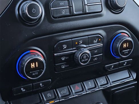 Used 2019 Chevrolet Silverado 1500 LT Trail Boss image 19