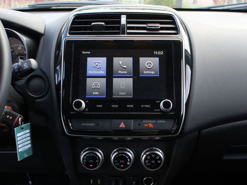 Used 2026 Mitsubishi Outlander Sport LE AWD/4WD image 12