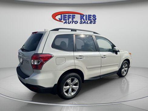 Used 2016 Subaru Forester 2.5i Premium w/ All-Weather Package AWD/4WD image 5