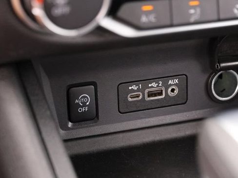 Certified 2025 Nissan Sentra SV FWD image 19