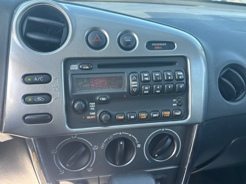 Used 2007 Pontiac Vibe w/ Preferred Package FWD image 19