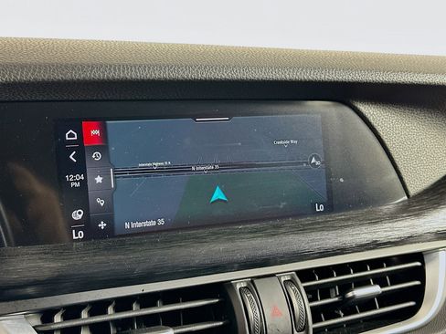 Used 2023 Alfa Romeo Stelvio Sprint image 22