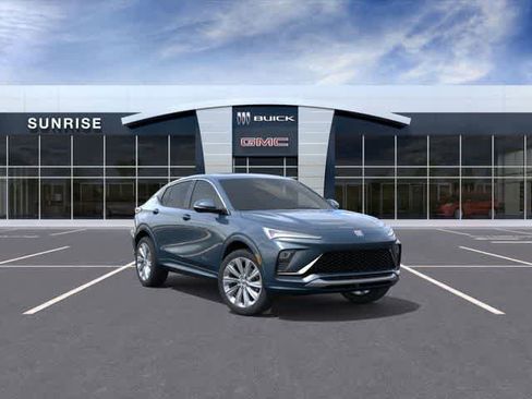 New 2026 Buick Envista Avenir image 2