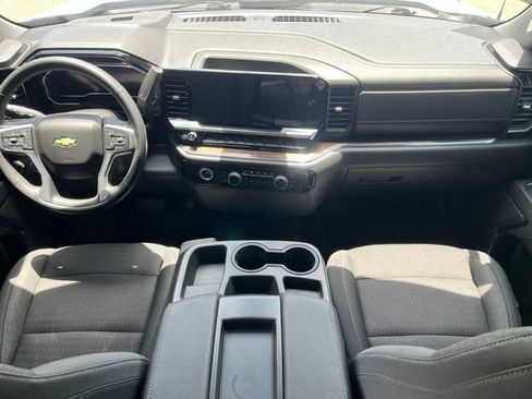 Used 2023 Chevrolet Silverado 1500 LT RWD image 16