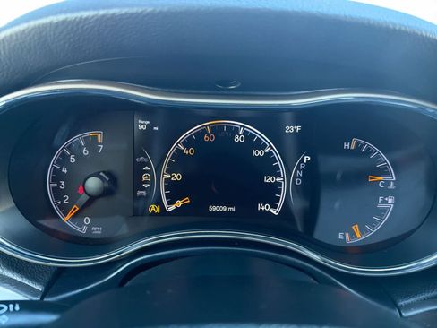 Used 2017 Jeep Grand Cherokee Laredo w/ Quick Order Package 23E image 33