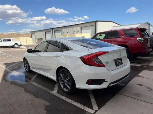 Used 2019 Honda Civic EX image 4