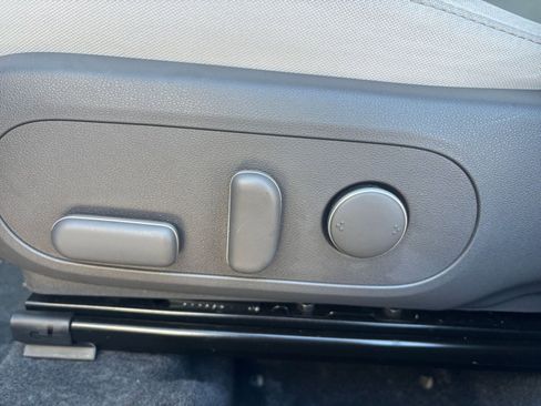 Used 2025 Hyundai Kona SEL image 22