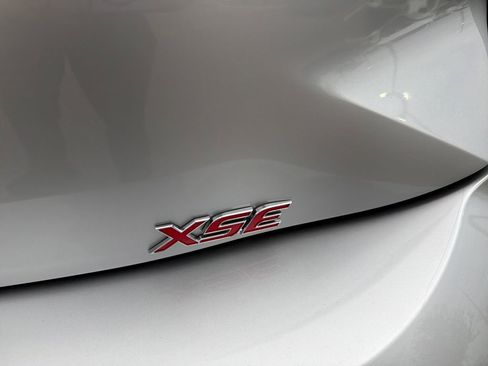Used 2025 Toyota Corolla XSE FWD image 11