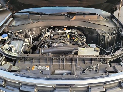 Used 2025 Ford Explorer Active w/ Active Comfort Package image 24