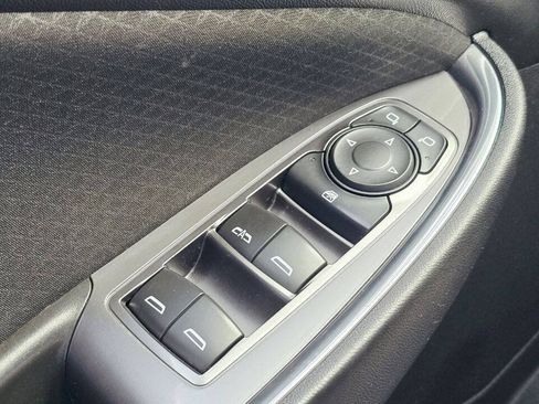 Used 2017 Chevrolet Malibu LT FWD image 27