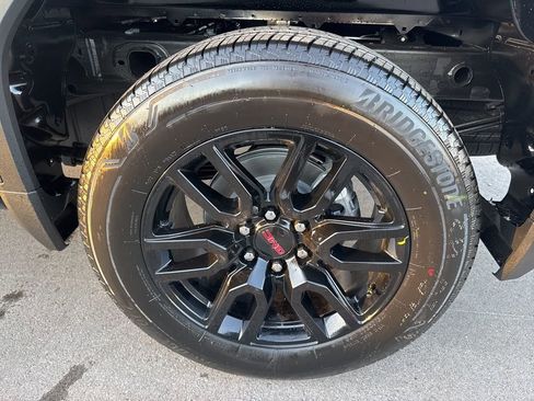 New 2026 GMC Sierra 1500 Elevation image 35