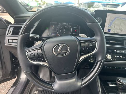 Used 2023 Lexus ES 300h w/ Accessory Package (Z2) FWD image 22