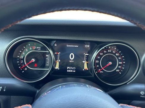 Used 2021 Jeep Gladiator Mojave AWD/4WD image 25