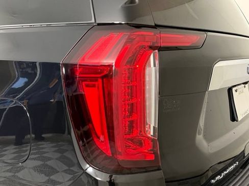 Used 2024 GMC Yukon Denali RWD image 10