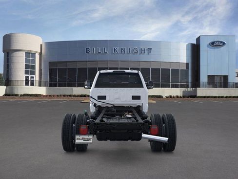 New 2025 Ford F550 4x4 Regular Cab Super Duty image 6