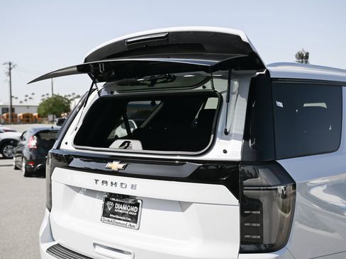 New 2026 Chevrolet Tahoe High Country AWD/4WD image 13