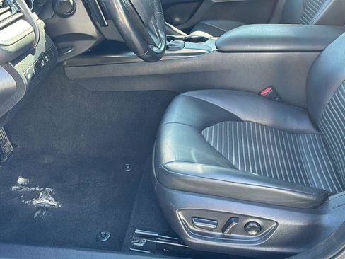 Used 2021 Toyota Camry SE image 13