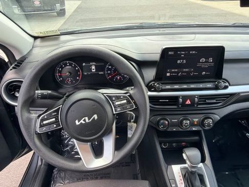 Used 2024 Kia Forte LXS w/ LXS Technology Package FWD image 11
