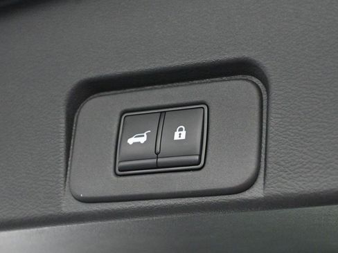 Used 2023 Nissan Rogue SL FWD image 10