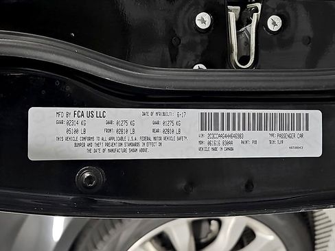 Used 2017 Chrysler 300 Limited w/ Value Package image 28