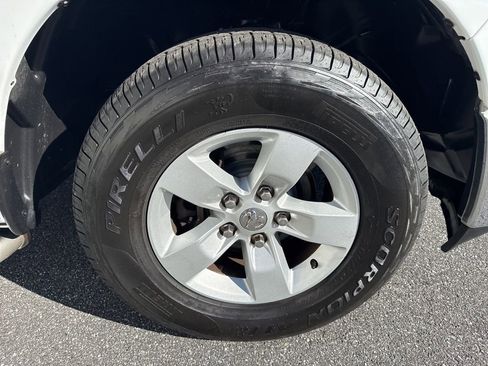 Used 2019 RAM 1500 Classic SLT image 9