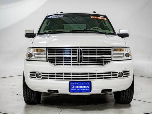 Used 2011 Lincoln Navigator L 4WD image 15